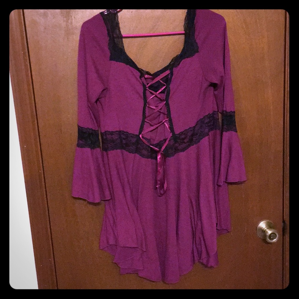 Renaissance style top